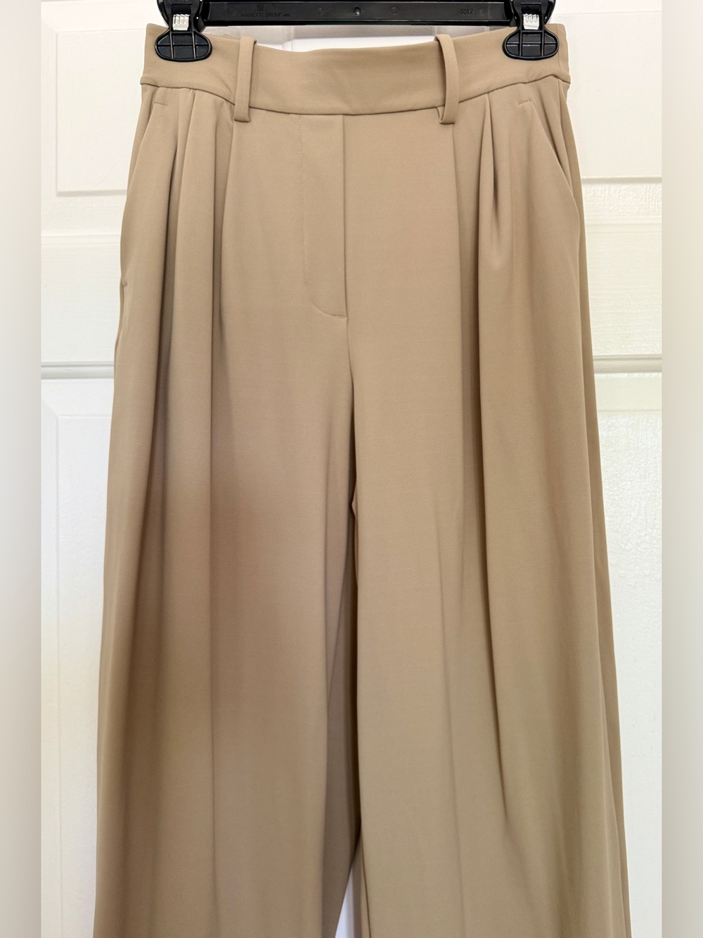 Lululemon Daydrift Wide Leg Trousers 
Sz: XS Length:29.5 in - Picture 8 of 15